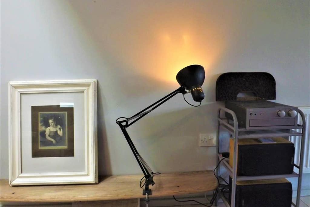 The Mews - Tastefully Restored Mews House Close To The Sea Holiday home Margate